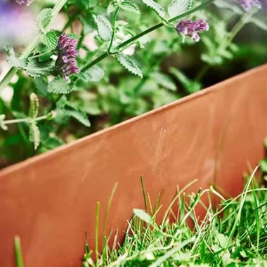 Bồn trồng cây nâng cao bằng thép đã phong hóa